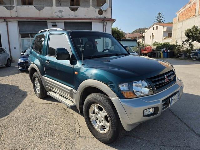 Mitsubishi Pajero 3.2 16V DI-D 3p. GLX