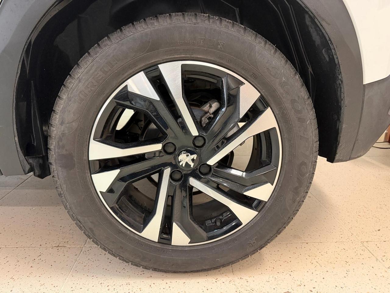 Peugeot 2008 BlueHDi 110 S&S Allure Pack