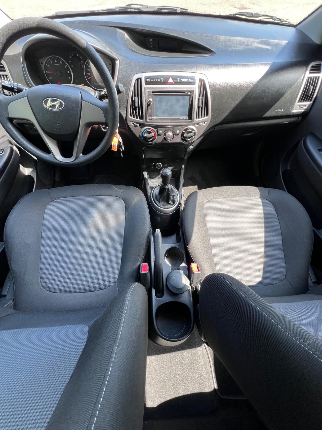 Hyundai i20 1.2 5p. Econext Sound Edition