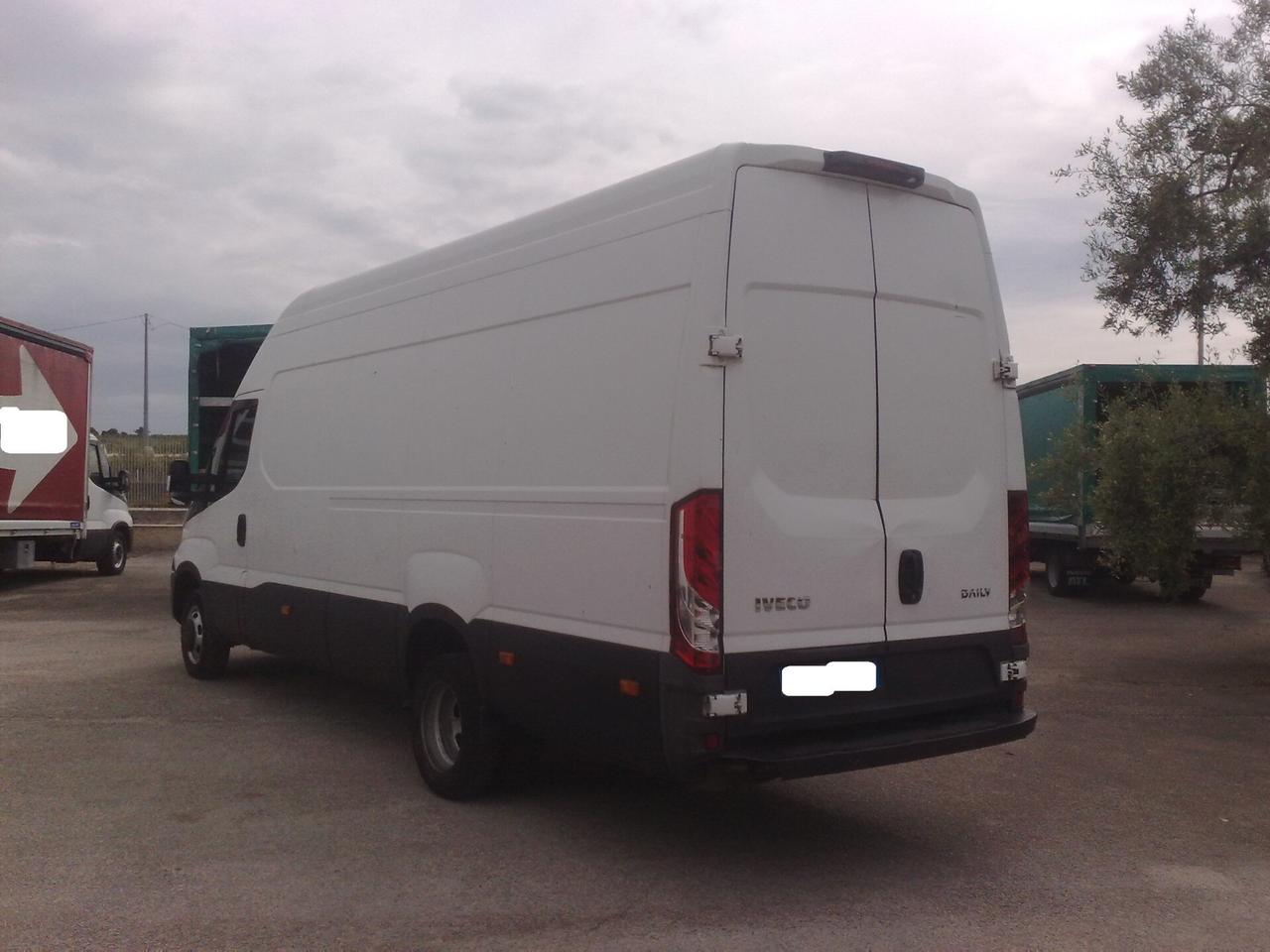 Iveco Daily 35c15 3000cc GRANVOLUME - 2015