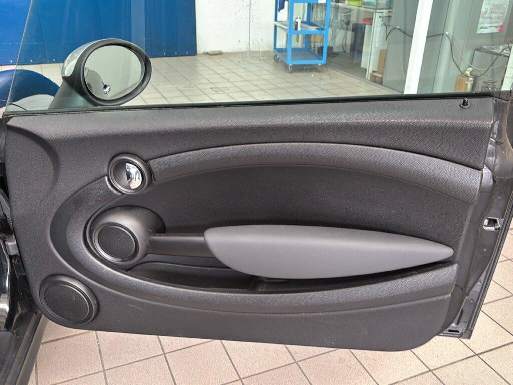 Mini Cooper D 2.0 D Cooper D Auto