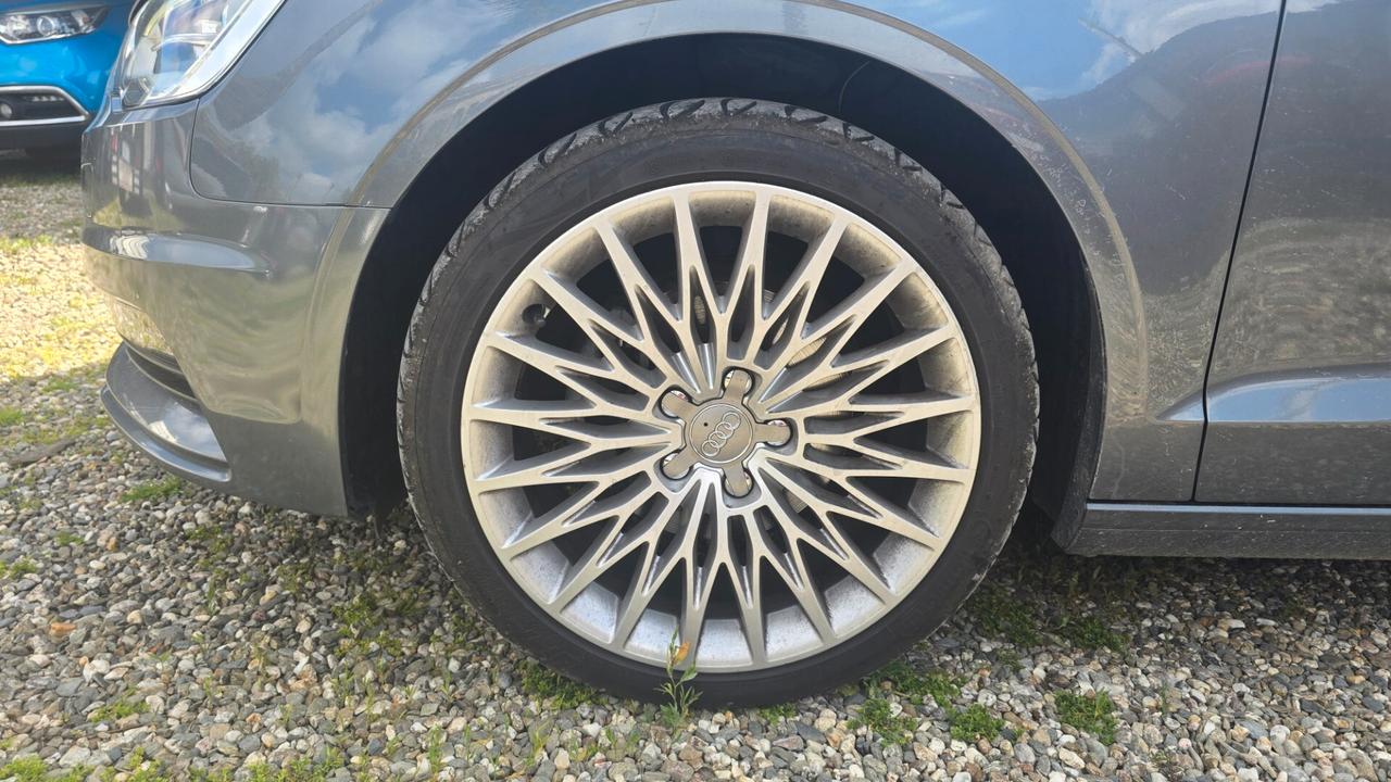 Audi A3 Cabrio 1.6 TDI clean diesel Ambition