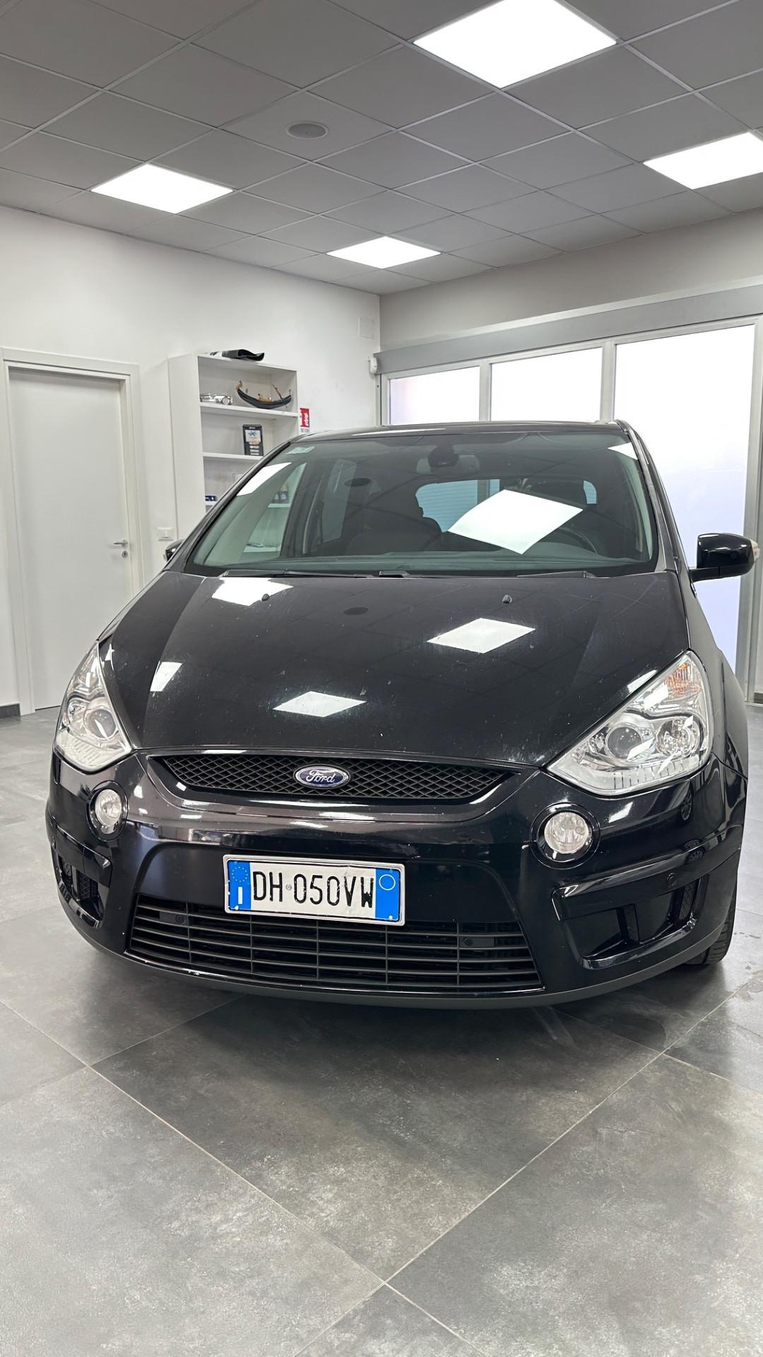 Ford S-Max 2.0 TDCi 140CV Titanium