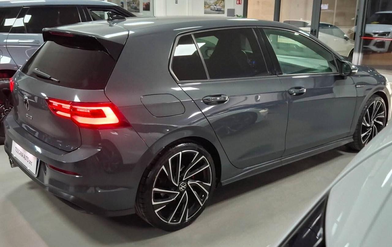 Volkswagen Golf 2.0 TDI DSG GTD 200cv