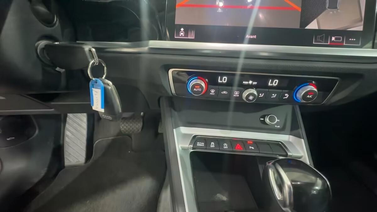Audi Q3 35 TDI S tronic Business