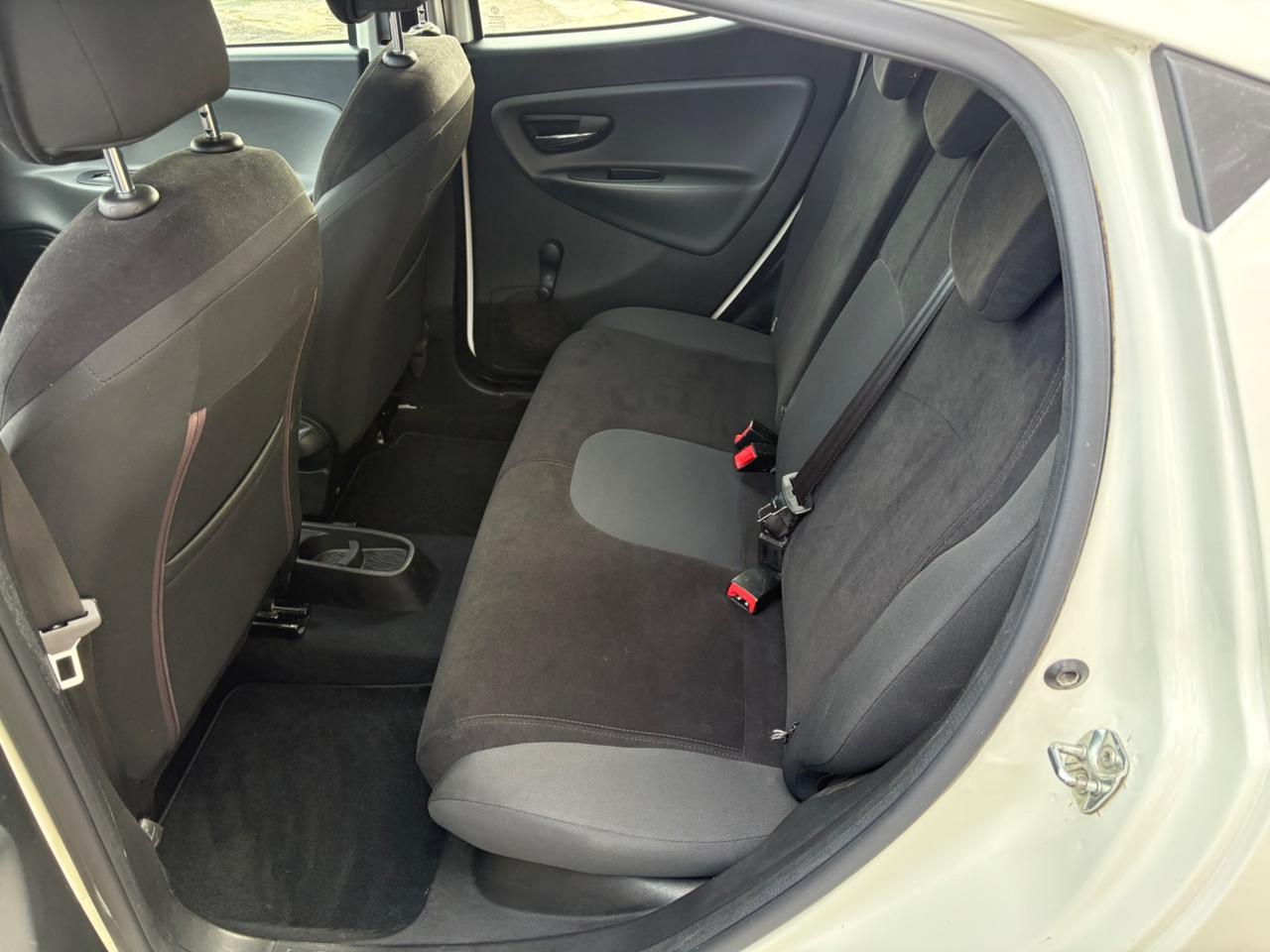 Lancia Ypsilon 1.2 69 CV 5 porte GPL Ecochic Gold