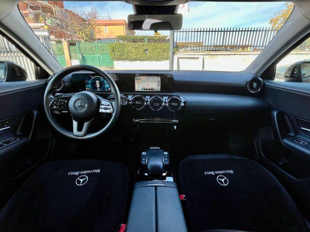 MERCEDES-BENZ A 180 d Automatic Business