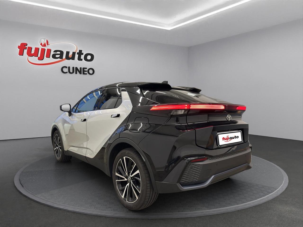 Toyota C-HR 2.0 hev Lounge Premiere fwd e-cvt