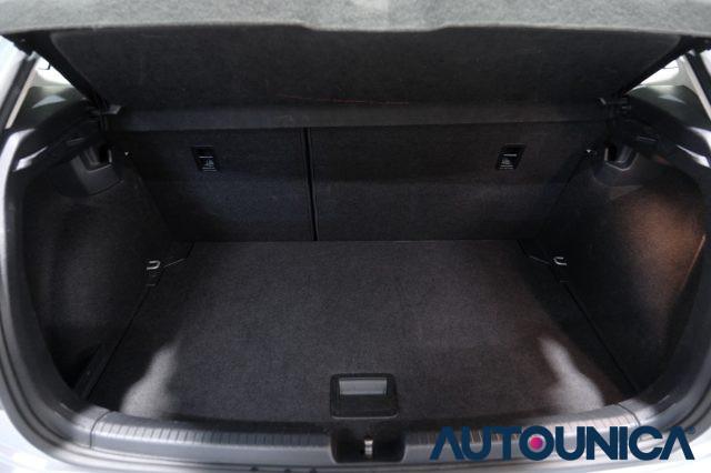 VOLKSWAGEN Polo 1.0 TSI DSG LIFE AUTOMATICA NEOPATENTATI