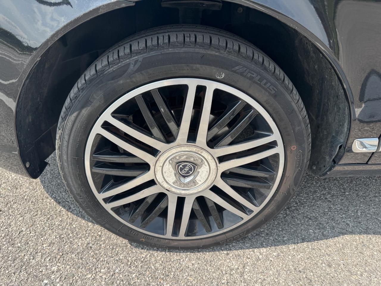 Lancia Ypsilon 1.3 MJT 75CV Elle Edition