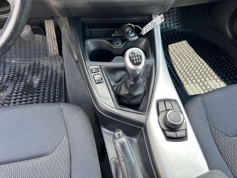 BMW Serie 1 116i 5p. Urban