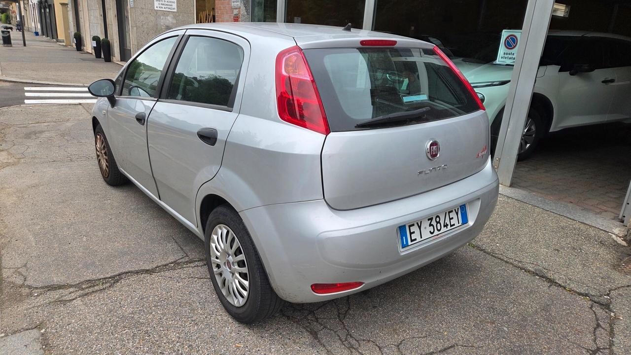Fiat Punto 1.3 MJT II 75 CV 5 porte Street