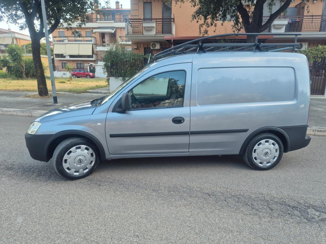 Opel Combo 1.6 94cv metano casa madre 2010
