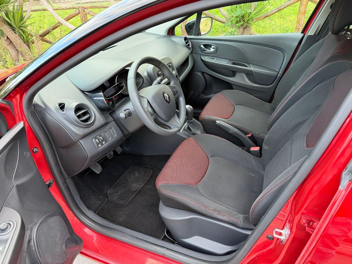 RENAULT - Clio - 1.2 75 CV 5p. Costume National