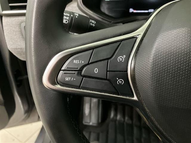 RENAULT Clio 1.0 TCe Techno