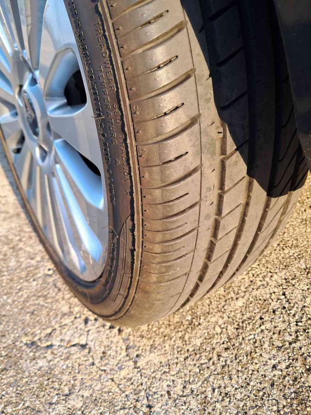 FORD Fiesta 1.6 TDCi 90CV 3 porte DPF Titanium neopatentati