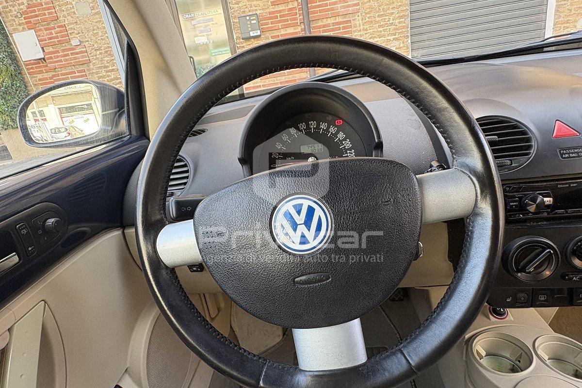 VOLKSWAGEN New Beetle 1.6 Cabrio