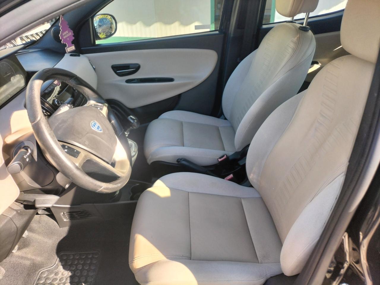 Lancia Ypsilon 1.3 MJT 16V 95 CV 5 porte S&S Platinum