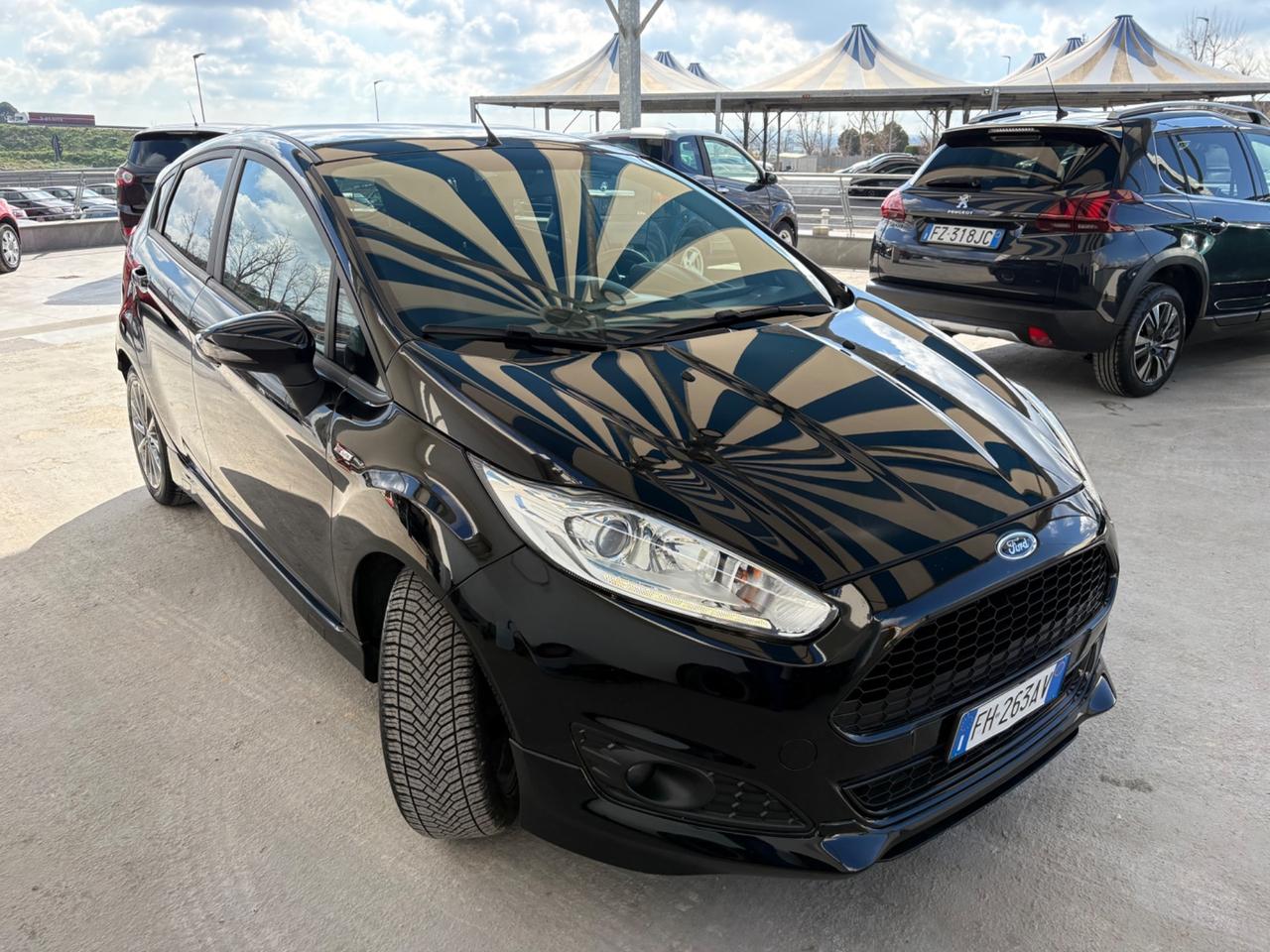 Ford Fiesta 1.5 TDCi 75CV 5 porte ST-Line