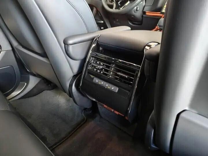 Land Rover Range Rover Sport 3.0d i6 mhev Dynamic SE Dark Edition 250cv IVA ESPOSTA