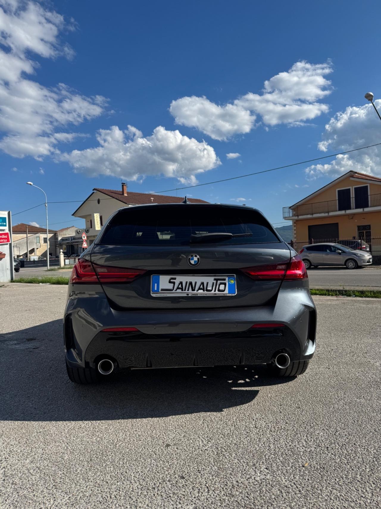 Bmw 118 118d 5p. Msport