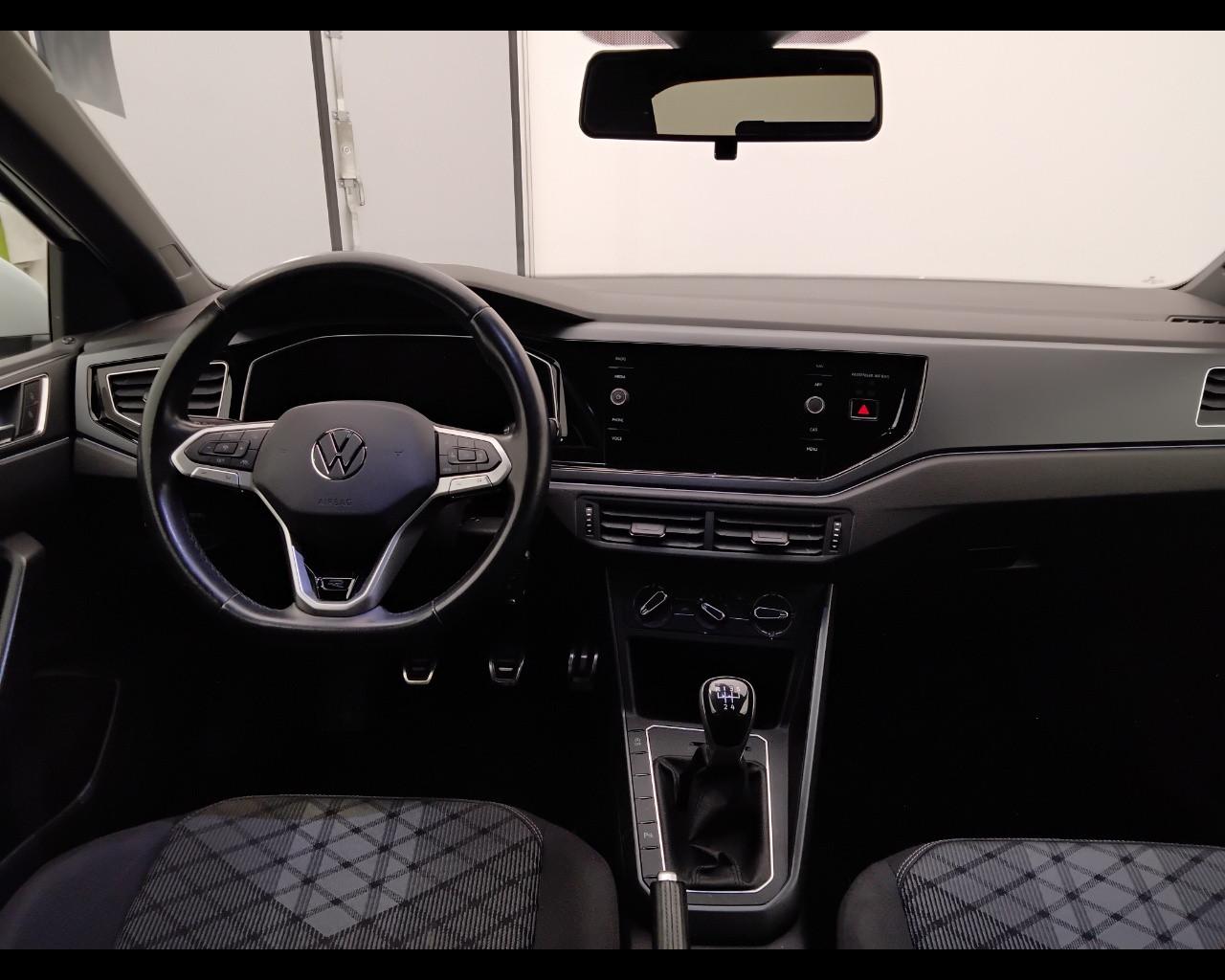 VOLKSWAGEN Polo VI 2022 - Polo 1.0 tsi R-Line 95cv