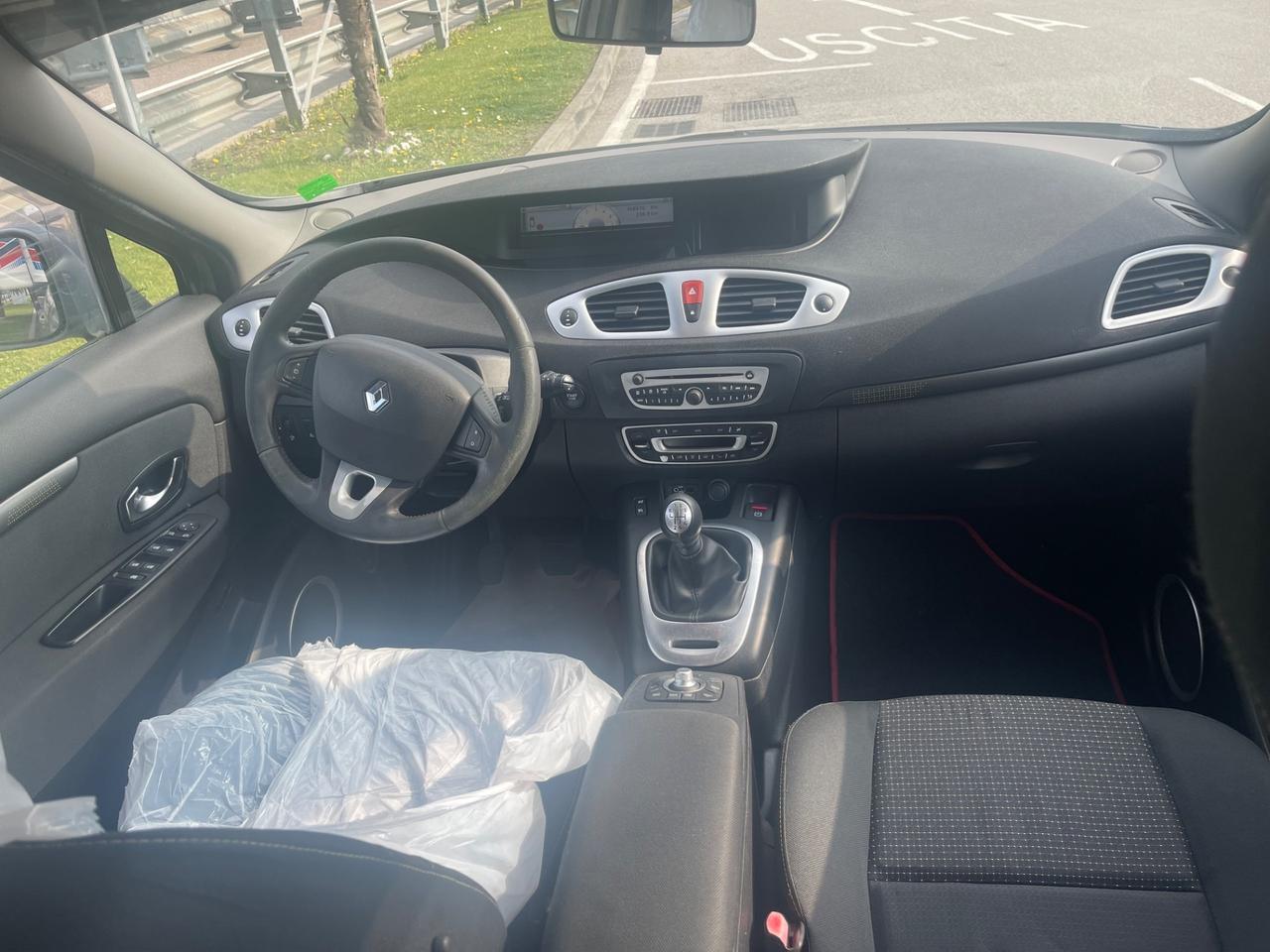 Renault Scenic Scénic X-Mod 1.5 dCi 110CV EDC Luxe