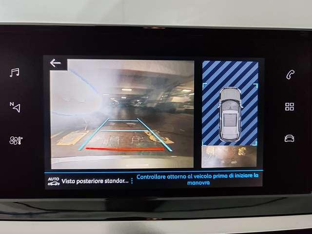 Peugeot 2008 Style 130 cv EAT8 Navigatore + Telecamera