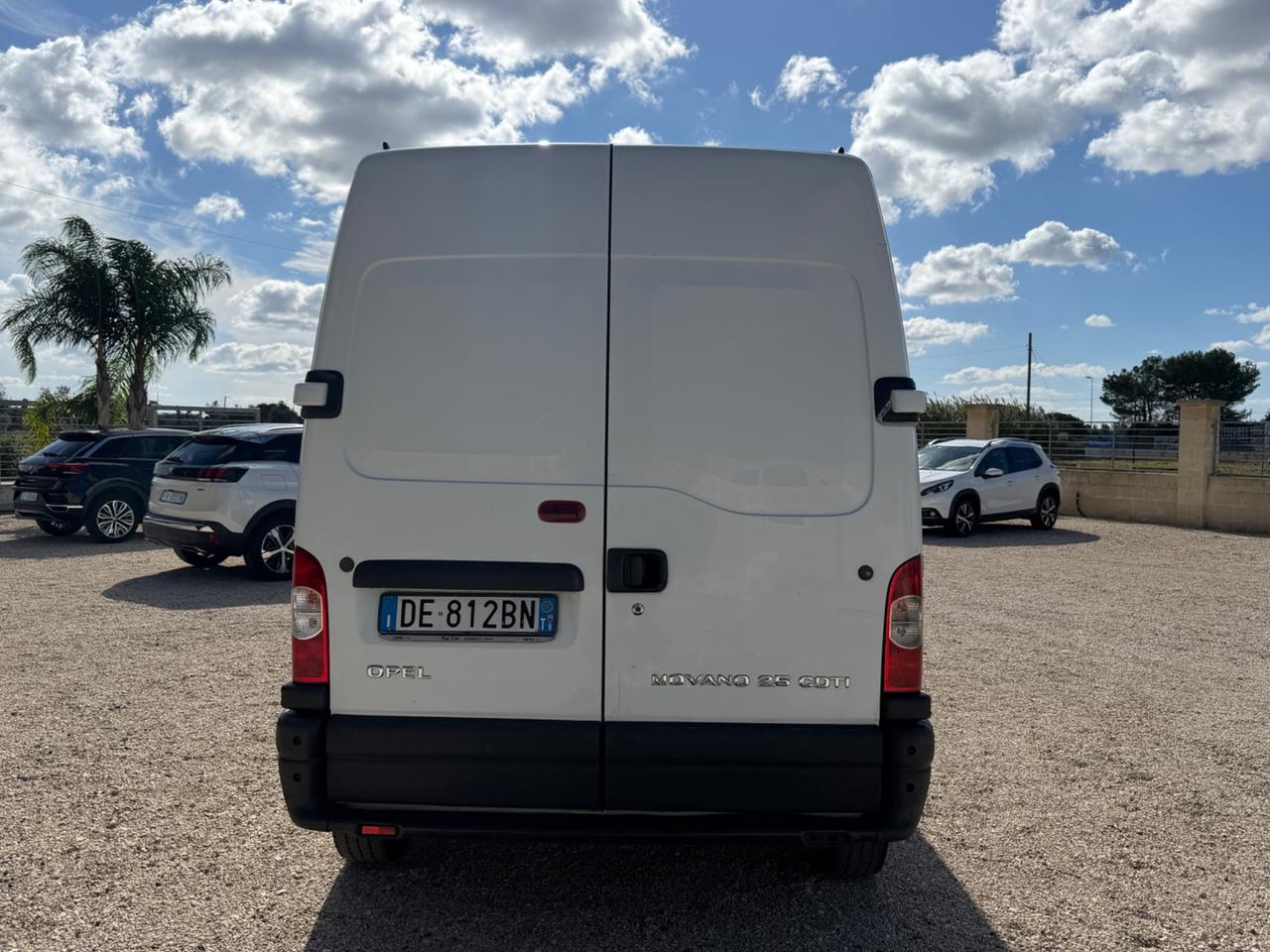 Opel movano