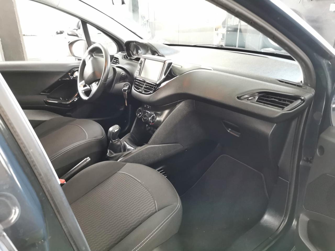 Peugeot 208 PureTech Allure GARANZIA 12 MESI