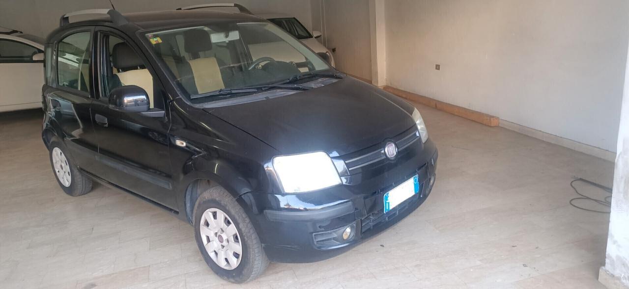 Fiat Panda 1.2 CON MOTORE RIFATTO A NUOVO ANNO 2010 GPL E GANCIO DI TRAINO OMOLOGATO