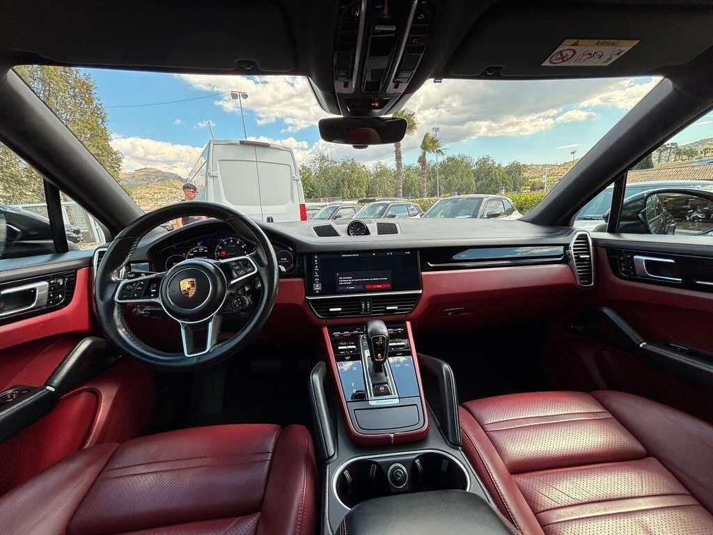 Porsche Cayenne Coupé 3.0 112.000 Km IVA ESPOSTA tuo a soli 599 Euro al mese