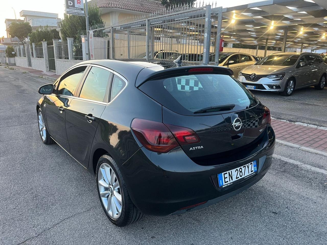 Opel Astra 1.7 CDTI 5 porte Cosmo Unipro 2012