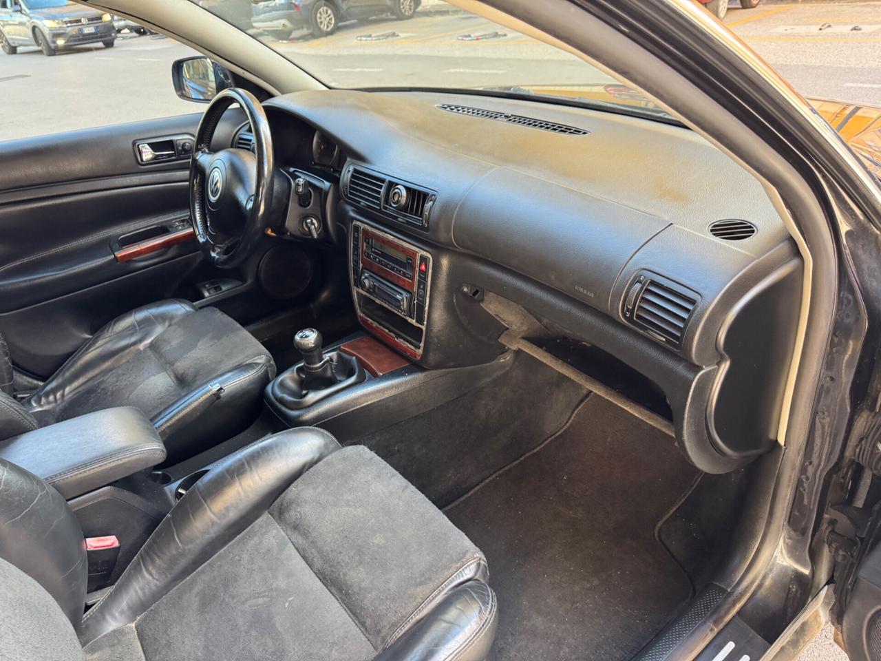 Volkswagen Passat 1.9 TDI/130 CV cat Highline