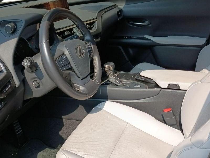 Lexus UX Hybrid Luxury 2WD