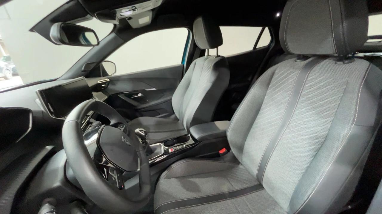 Peugeot 2008 PureTech 100 S&S Allure