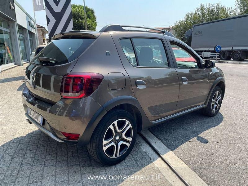 Dacia Stepway 1.0 TCe 100 ECO-G 15th Anniversary