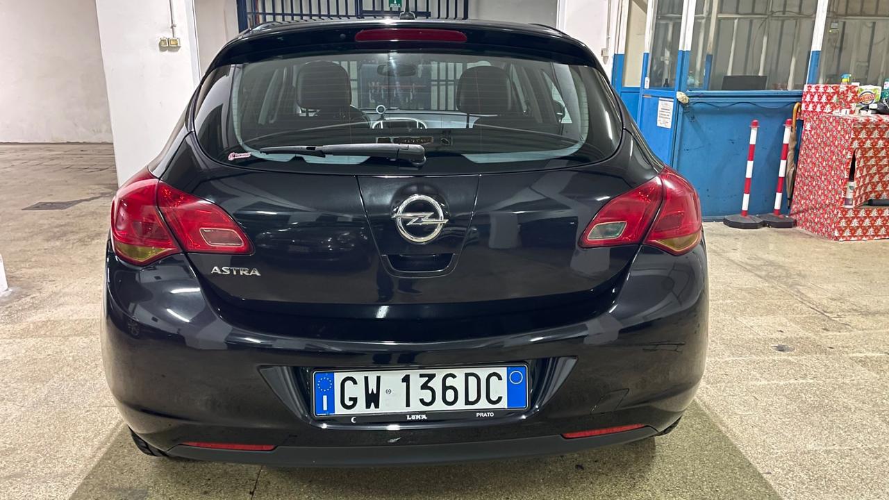 Opel Astra 1.4 100CV 5 porte Cosmo "Euro5"