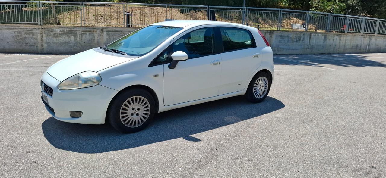Fiat Grande Punto Grande Punto 1.3 MJT 75 CV 5 porte Dynamic