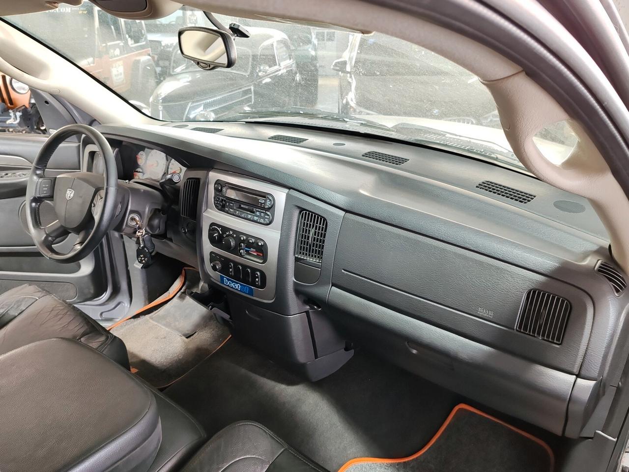Dodge RAM 1500 Laramie