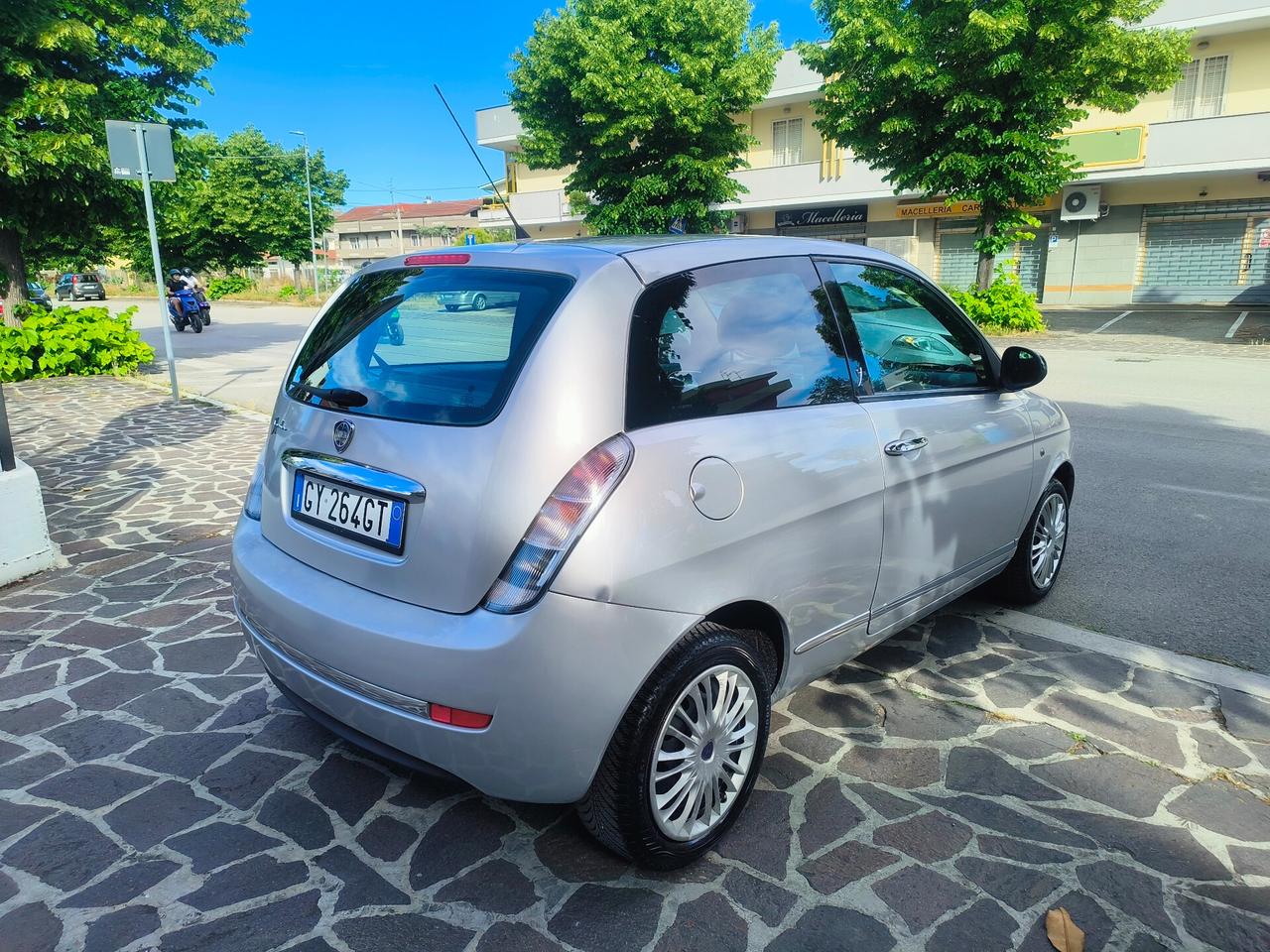 Lancia Ypsilon 1.2 69 CV New Oro