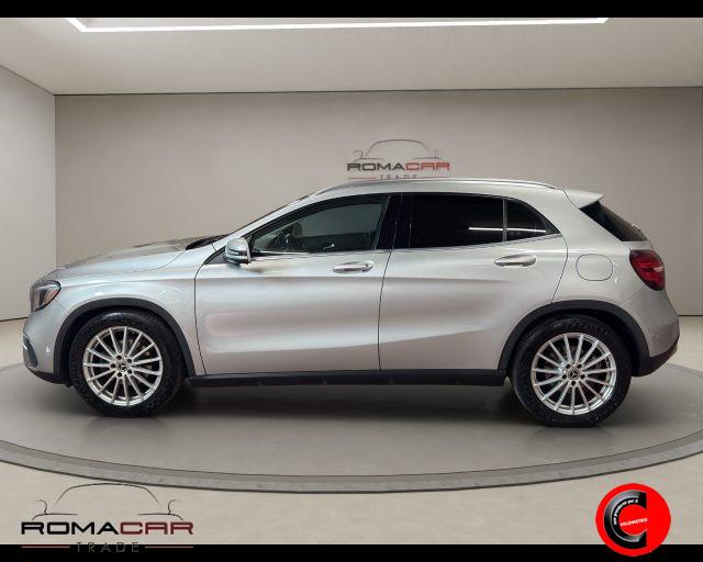 MERCEDES-BENZ GLA 180 Business