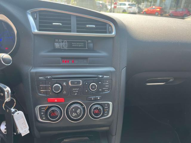 Citroen DS4 1.6 e-hdi So Chic 115cv etg6 OK NEOPATENTATO