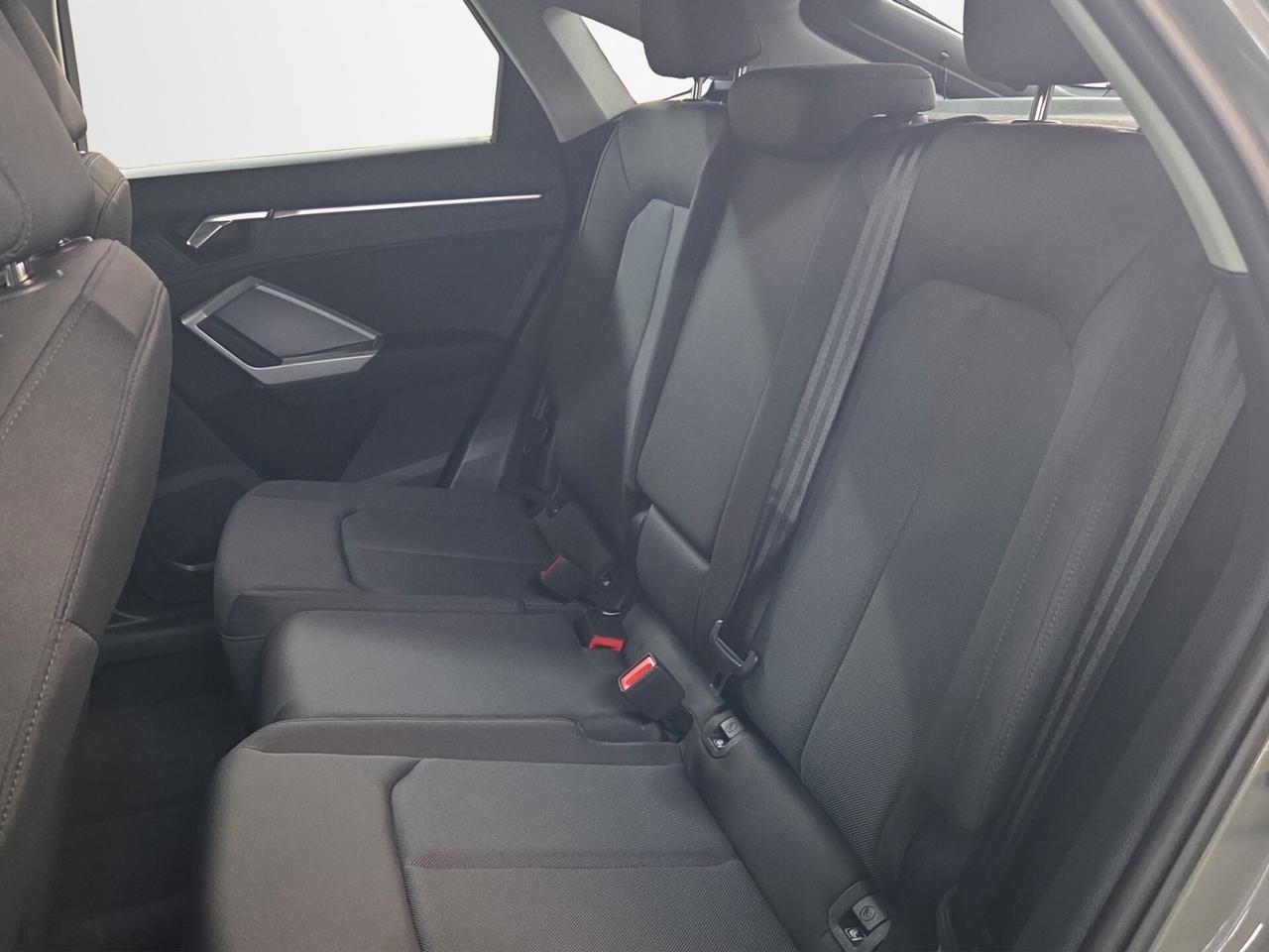 Audi Q3 SPORTBACK 35 TDI S tronic Business Plus