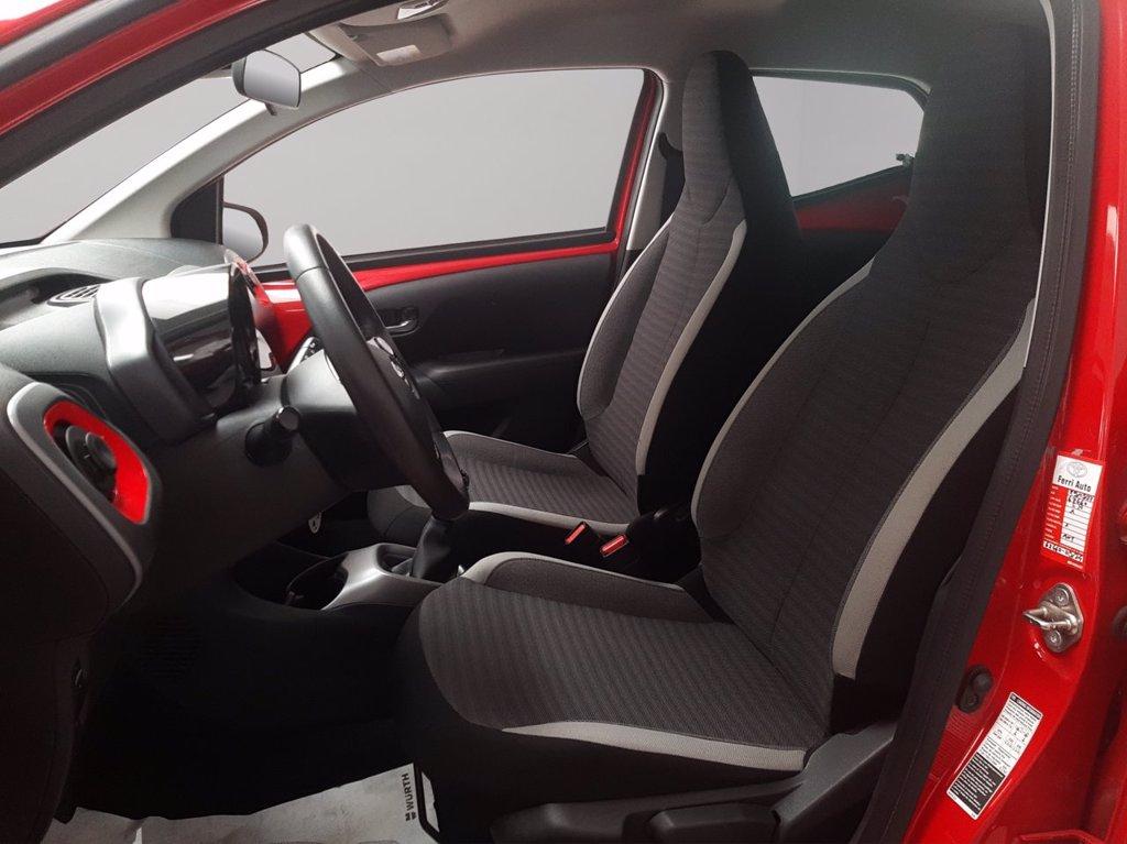 TOYOTA Aygo 5p 1.0 x-play 72cv del 2019