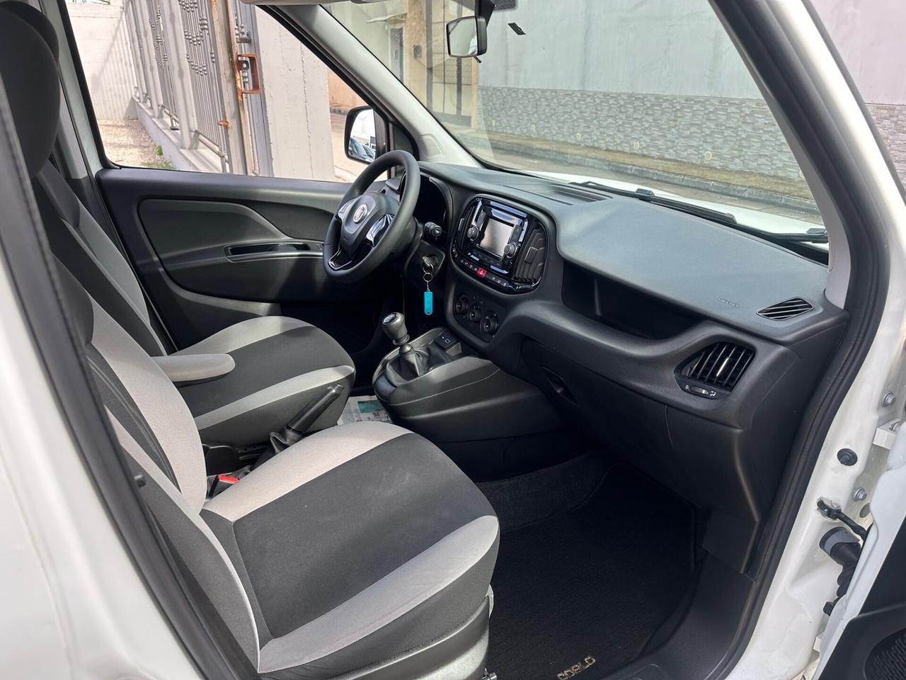 Fiat Doblo 1.6 MJT 120CV Maxi 2019 N1 5 Posti