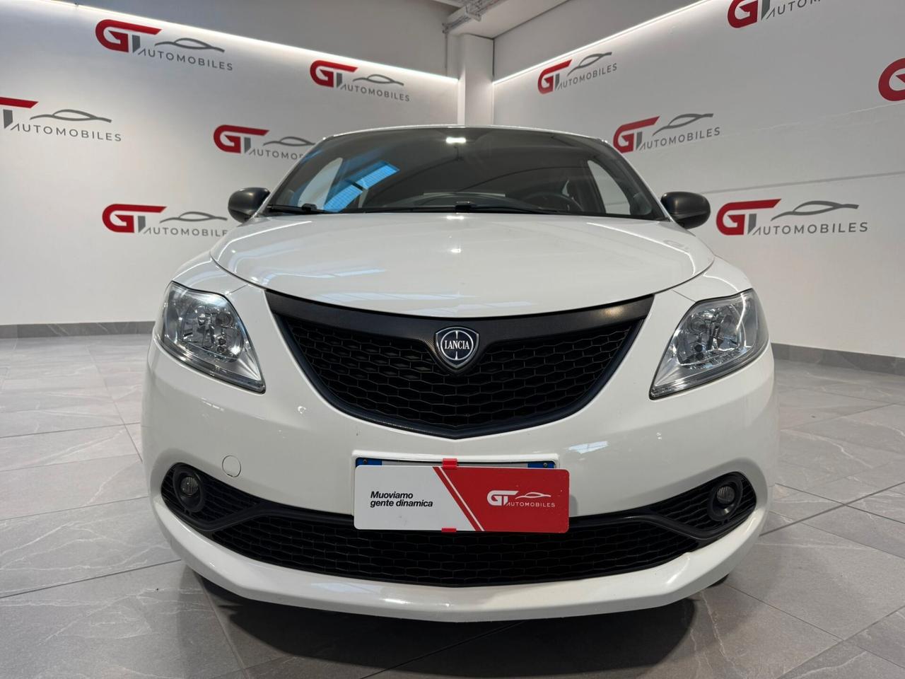 Lancia Ypsilon 1.2 69 CV 5 porte S&S Elefantino Blu