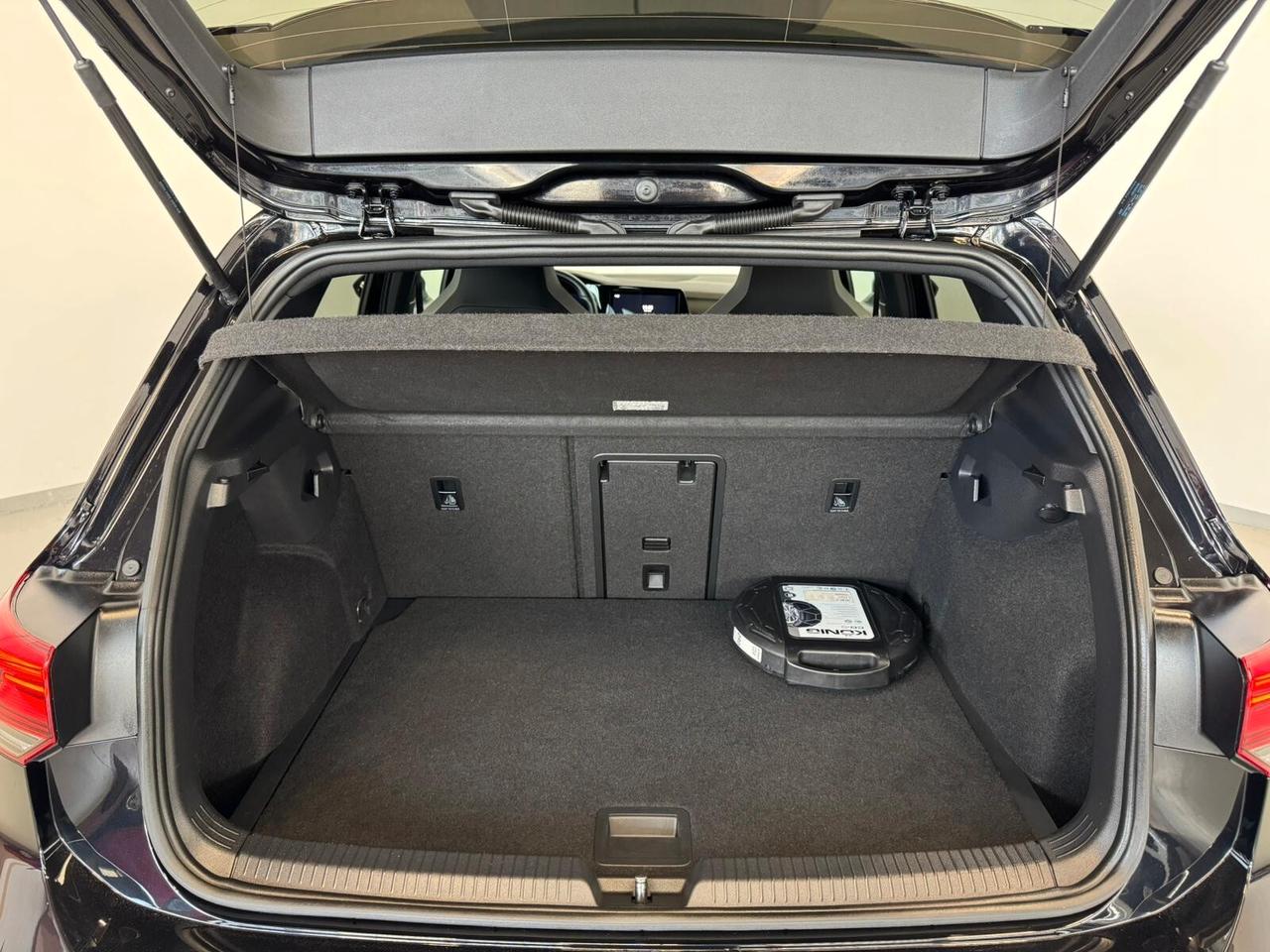 Volkswagen Golf 1.5 TSI 150 CV EVO ACT R-Line