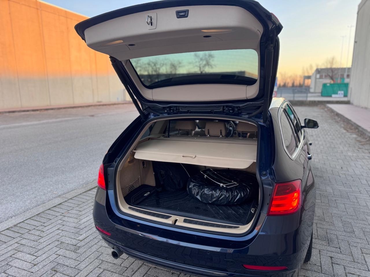 Bmw 320 320d xDrive Touring