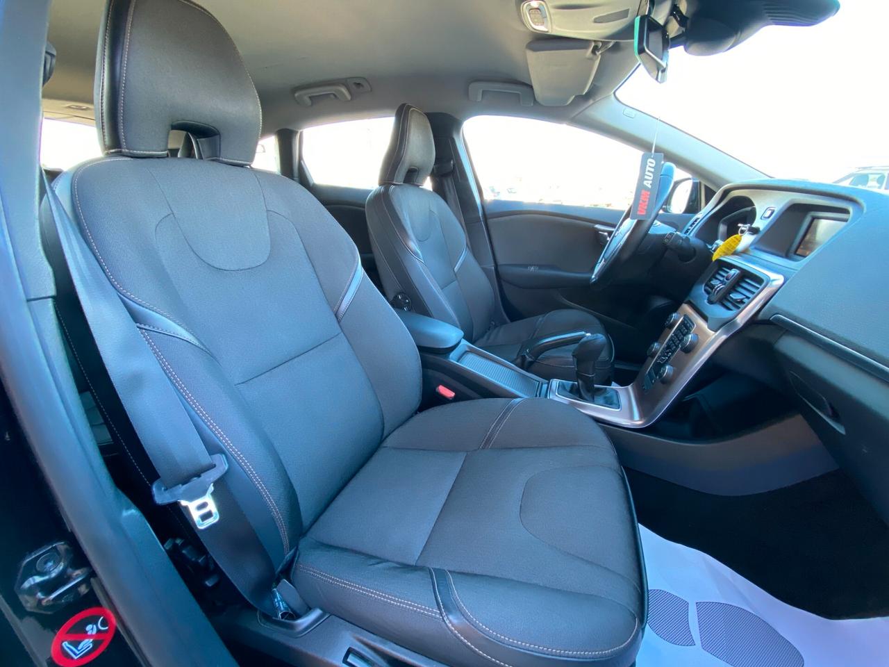 VOLVO V40 Cross Country D2 1.6 115cv GARANTITA